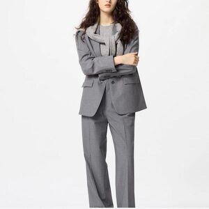 Uniqlo Pleated High Waisted Wide Grey Pants
